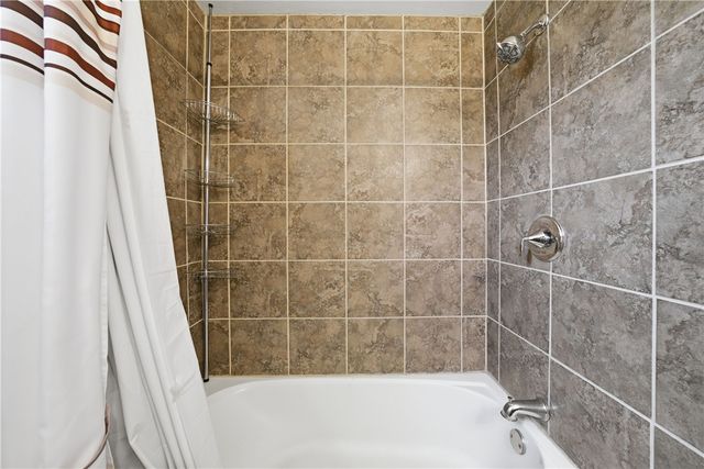 705 Willruth Dr, Shaler, PA 15101