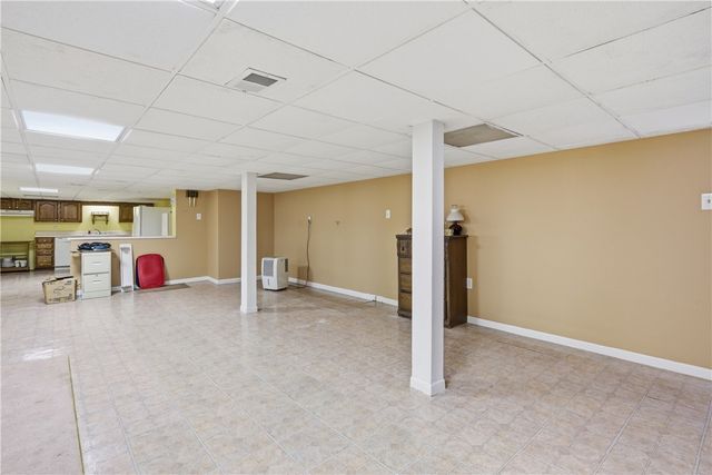 705 Willruth Dr, Shaler, PA 15101