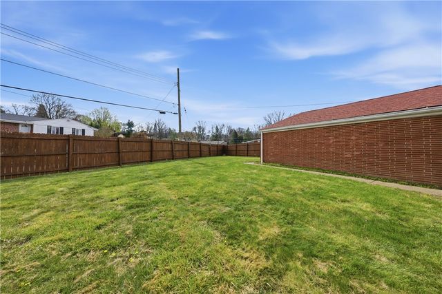 705 Willruth Dr, Shaler, PA 15101