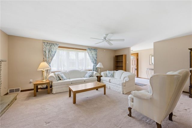 705 Willruth Dr, Shaler, PA 15101