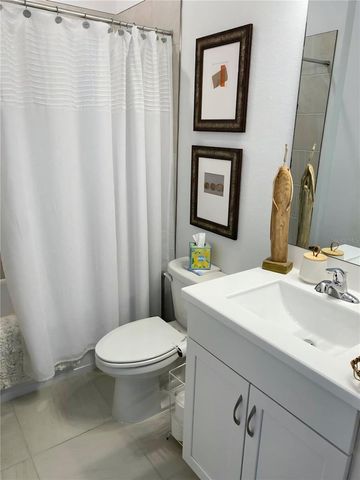 5663 DEL CORONADO DRIVE, Apollo Beach, FL 33572