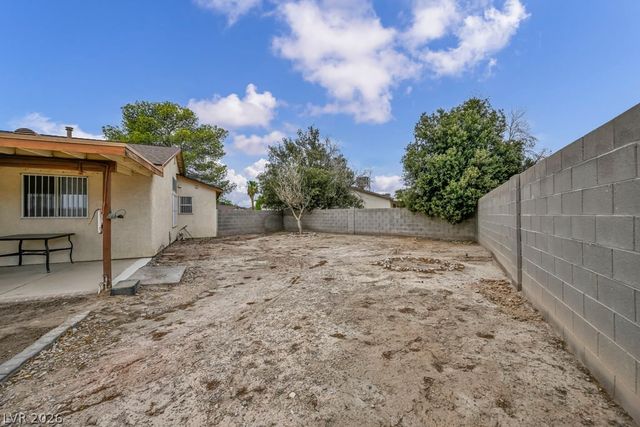 4290 Ripple River Avenue, Las Vegas, NV 89115