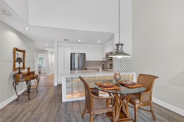 6744 N Pine Island Rd, Tamarac, FL 33321