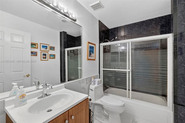 6744 N Pine Island Rd, Tamarac, FL 33321