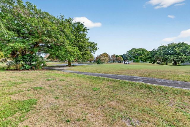 6744 N Pine Island Rd, Tamarac, FL 33321