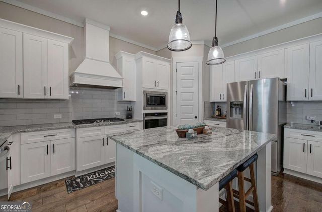 503 London Road, Ball Ground, GA 30107