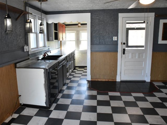 375 MEADVILLE Road, Titusville, PA 16354