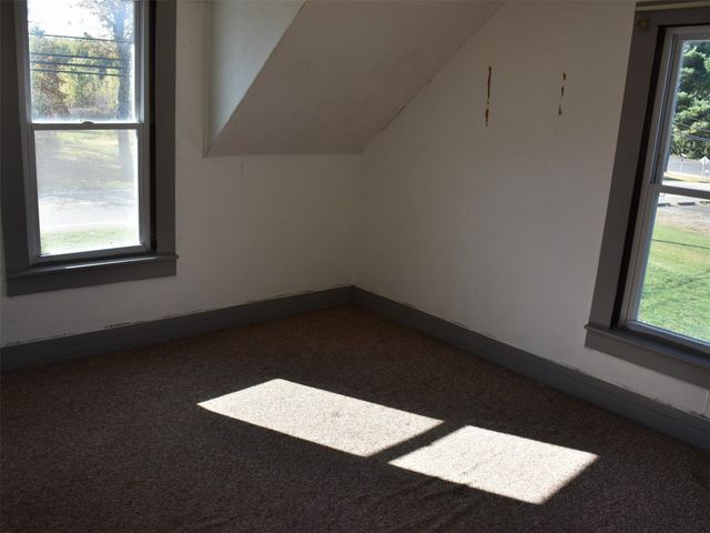 375 MEADVILLE Road, Titusville, PA 16354