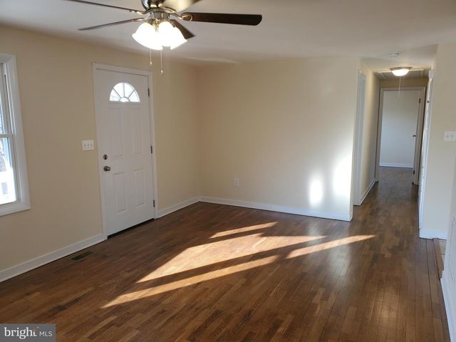 49 OLDT DR, Front Royal, VA 22630