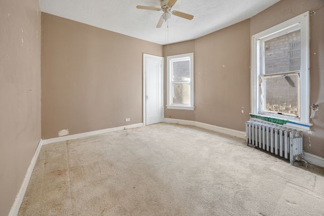 1748 N New England Avenue, Chicago, IL 60707