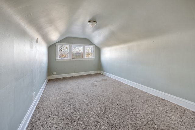 1748 N New England Avenue, Chicago, IL 60707