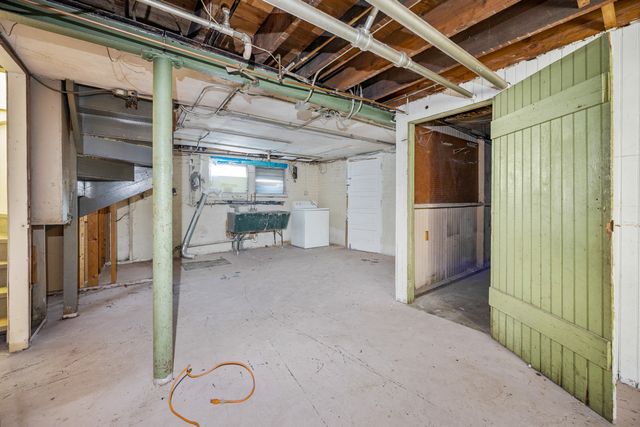 1748 N New England Avenue, Chicago, IL 60707