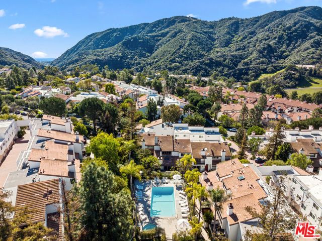 17084 Palisades Circle, Pacific Palisades (los Angeles), CA 90272