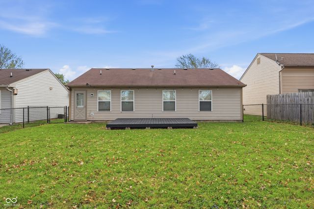 450 Ashby Drive, Greenfield, IN 46140