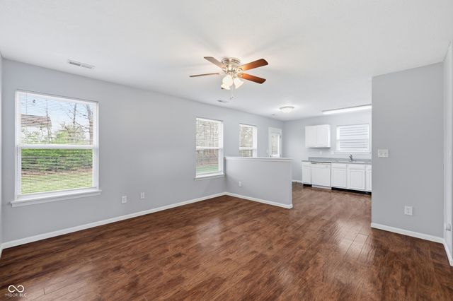 450 Ashby Drive, Greenfield, IN 46140