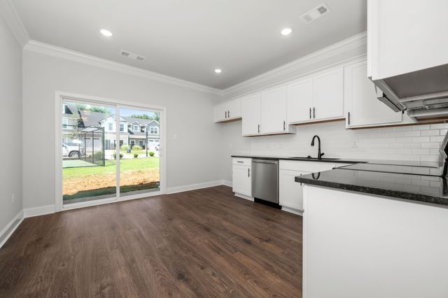 528 Rohan Drive, Murfreesboro, TN 37129