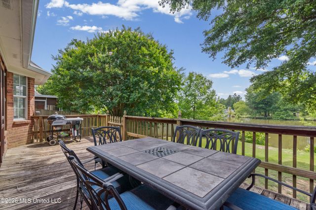 9321 Hickory Drive, Olive Branch, MS 38654