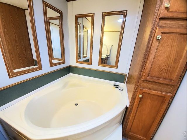 221 W 57th St 37A, Loveland, CO 80538