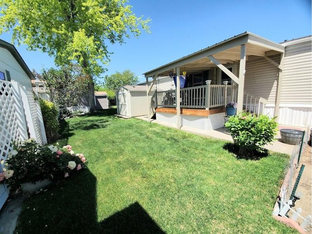 221 W 57th St 37A, Loveland, CO 80538