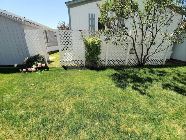221 W 57th St 37A, Loveland, CO 80538