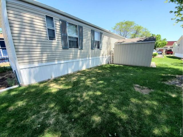 221 W 57th St 37A, Loveland, CO 80538