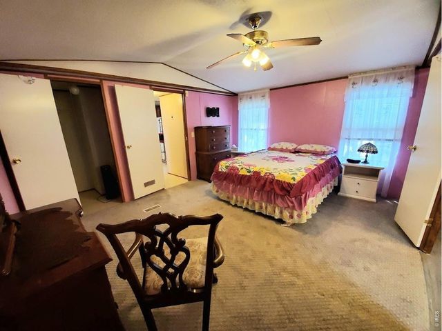 221 W 57th St 37A, Loveland, CO 80538