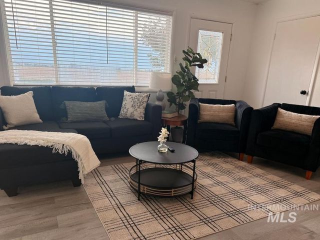 20898 Middleton Rd, Caldwell, ID 83605