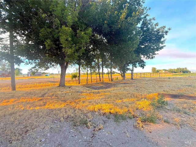 20898 Middleton Rd, Caldwell, ID 83605