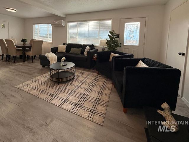 20898 Middleton Rd, Caldwell, ID 83605