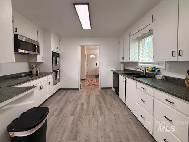 20898 Middleton Rd, Caldwell, ID 83605
