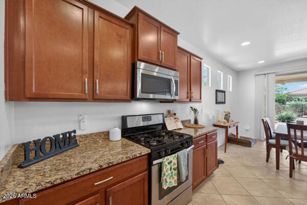 Image 11 of property listing at 7152 W MERRIWEATHER Way, Florence, AZ 85132