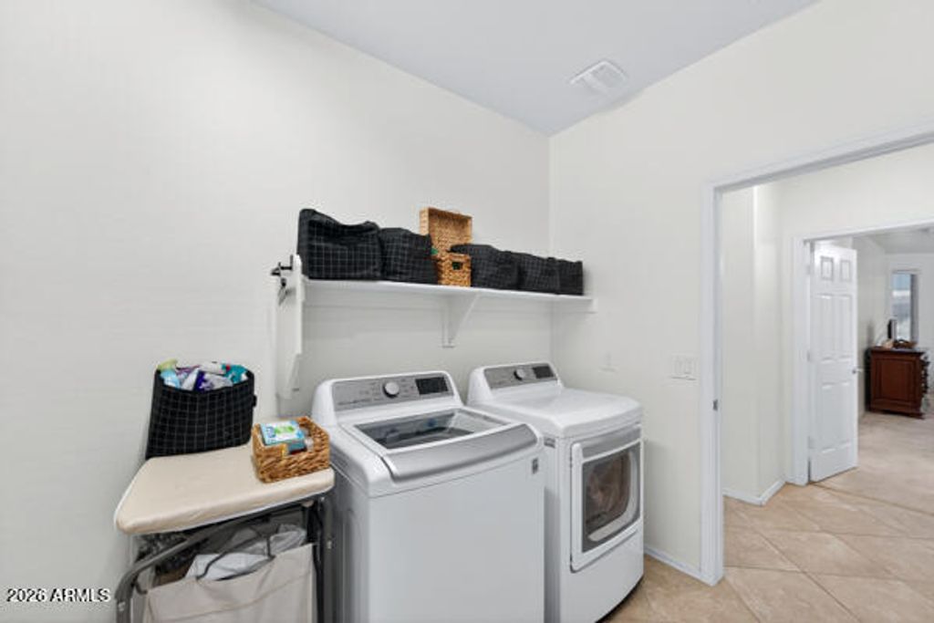 Image 27 of property listing at 7152 W MERRIWEATHER Way, Florence, AZ 85132