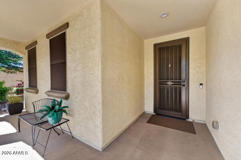 Image 3 of property listing at 7152 W MERRIWEATHER Way, Florence, AZ 85132