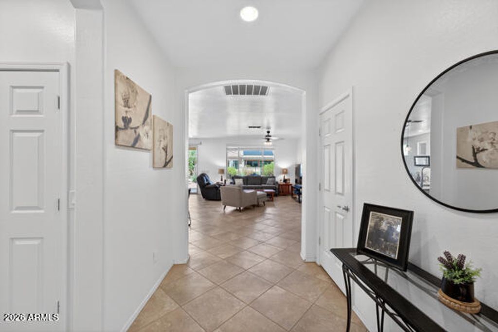 Image 4 of property listing at 7152 W MERRIWEATHER Way, Florence, AZ 85132