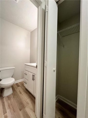 2805 Northeast Expressway NE B13, Atlanta, GA 30345