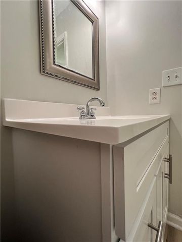 2805 Northeast Expressway NE B13, Atlanta, GA 30345