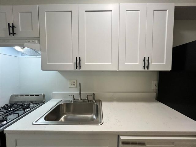 2805 Northeast Expressway NE B13, Atlanta, GA 30345