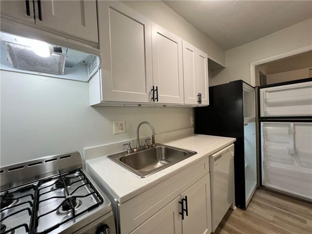 2805 Northeast Expressway NE B13, Atlanta, GA 30345