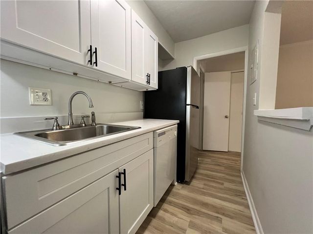 2805 Northeast Expressway NE B13, Atlanta, GA 30345