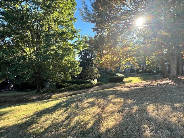 2805 Northeast Expressway NE B13, Atlanta, GA 30345