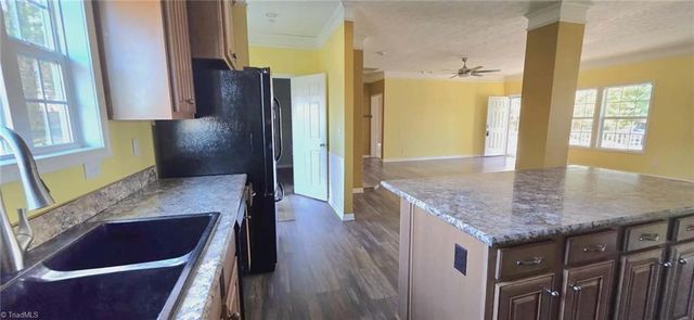 5080 Fox Hill Lane, Winston-salem, NC 27107