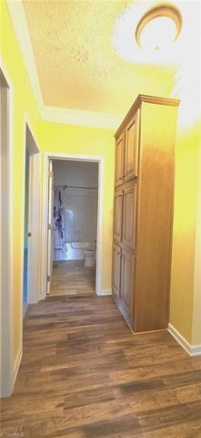 5080 Fox Hill Lane, Winston-salem, NC 27107