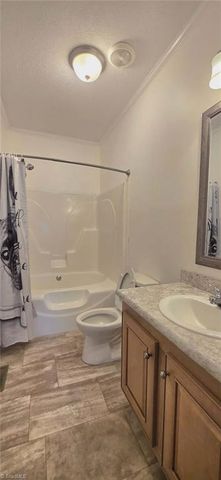 5080 Fox Hill Lane, Winston-salem, NC 27107