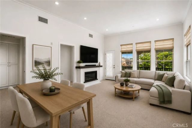 34 Coralwood, Irvine, CA 92618