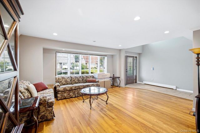 159 Murray Drive, Oceanside, NY 11572