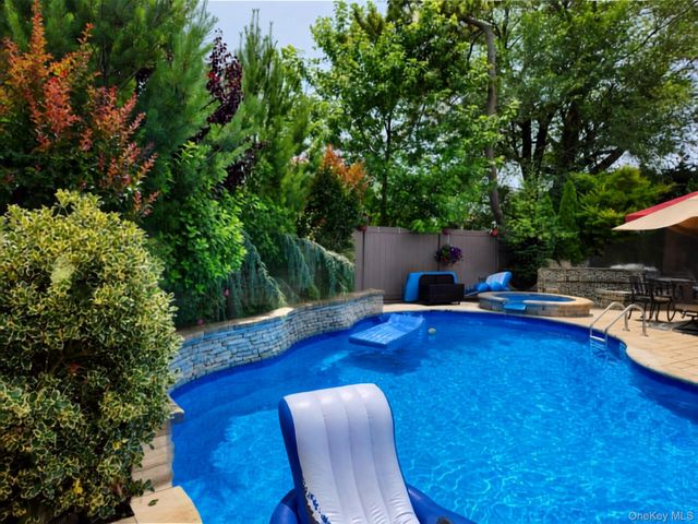 159 Murray Drive, Oceanside, NY 11572