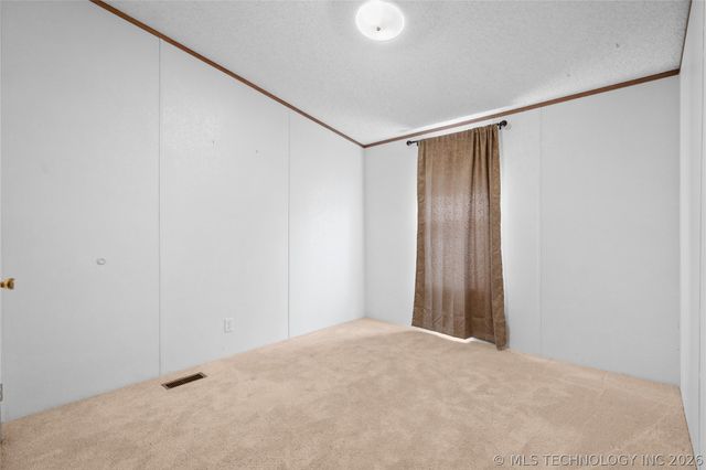 929 Buckskin, Ardmore, OK 73401