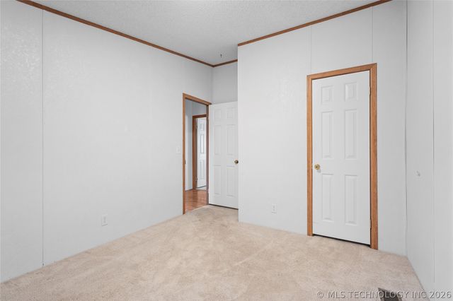 929 Buckskin, Ardmore, OK 73401