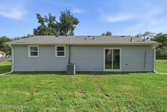 13318 Girvan Ave, Louisville, KY 40272