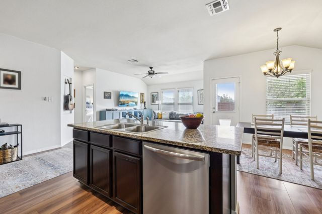 1305 Savannah Ridge Drive, Princeton, TX 75407